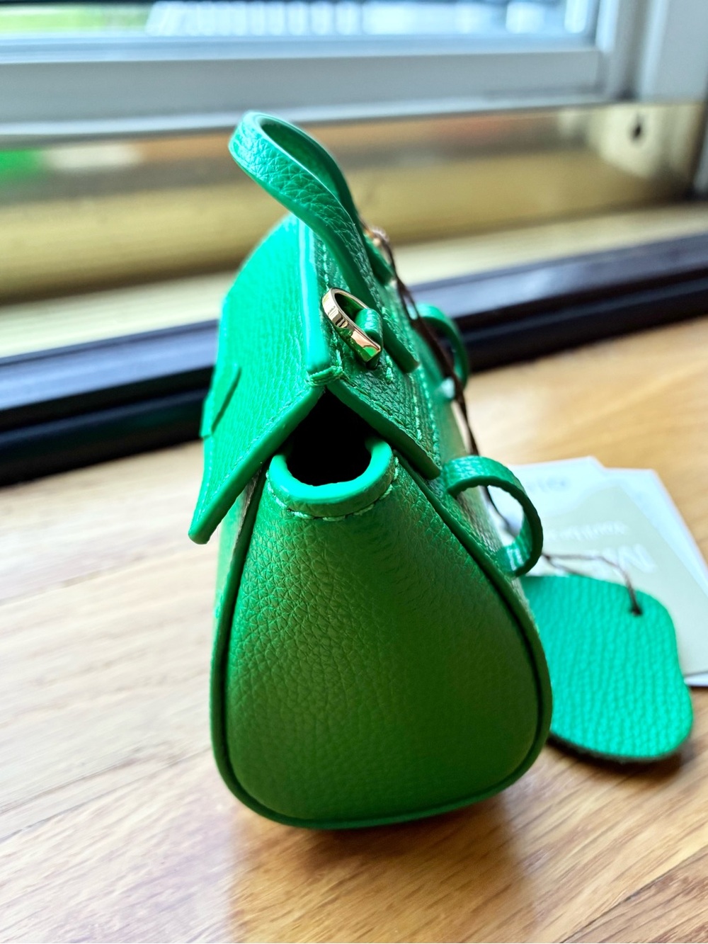 Oleada Miniature Purse Belt Purse or Charm Pebbled Leather Pistachio Green NWT - Picture 3 of 8